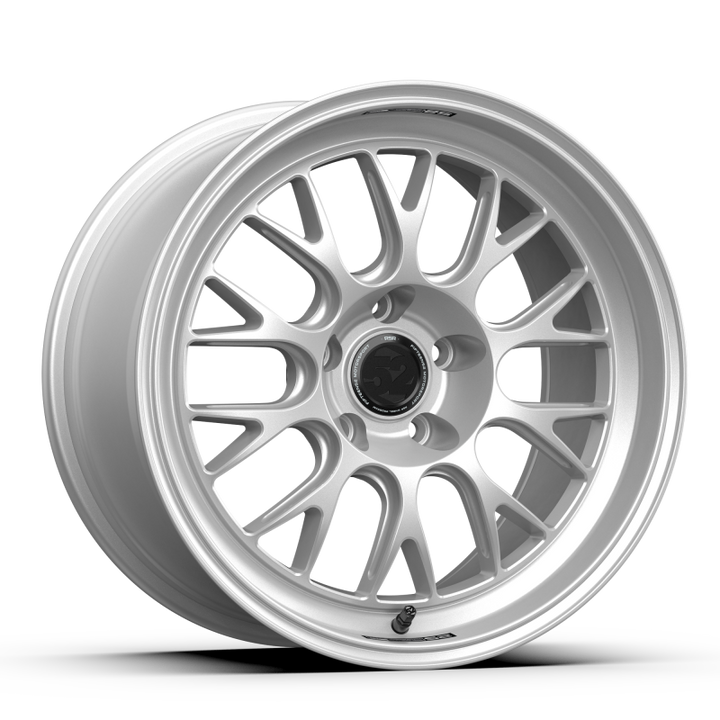 fifteen52 Holeshot RSR 19x8.5 5x112 42mm ET 57.1mm Center Bore Radiant Silver