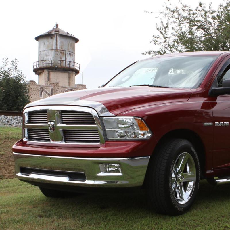 AVS 10-18 Dodge RAM 2500 Aeroskin Low Profile Hood Shield - Chrome