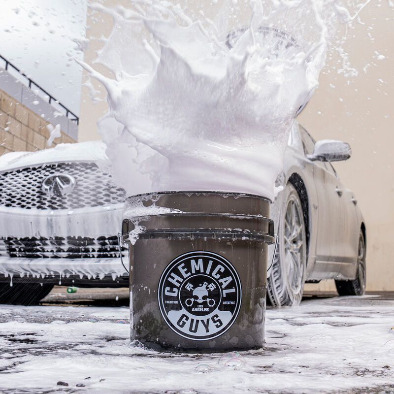 Chemical Guys Heavy Duty Detailing Bucket Smoked Black (4.5 Gal) (Case of 12)